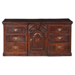 Commode basse galloise architecturale