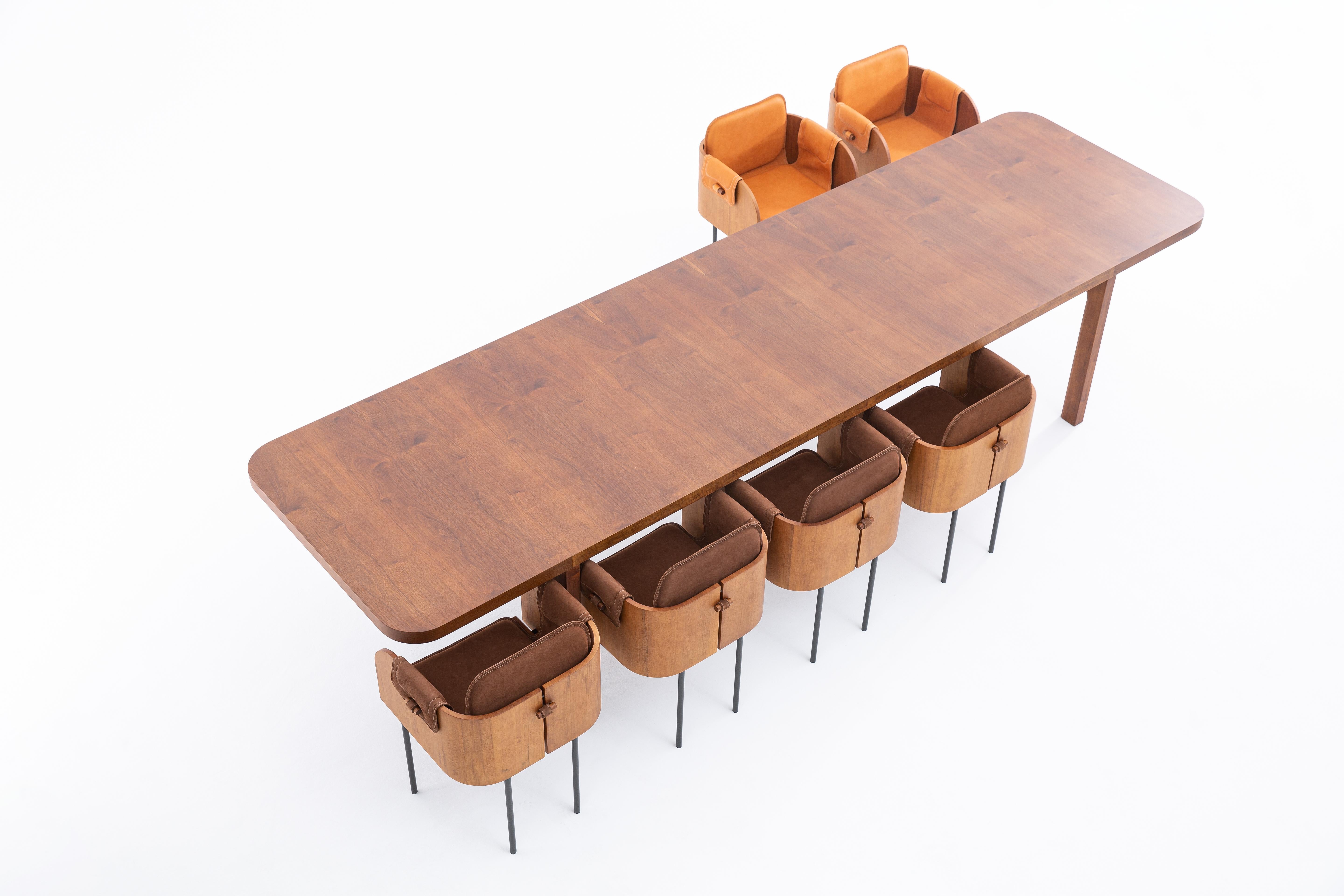 Architectural Modern Wood Table - Modernes Statement-Stück mit strukturellem Designelement (Brasilianisch) im Angebot