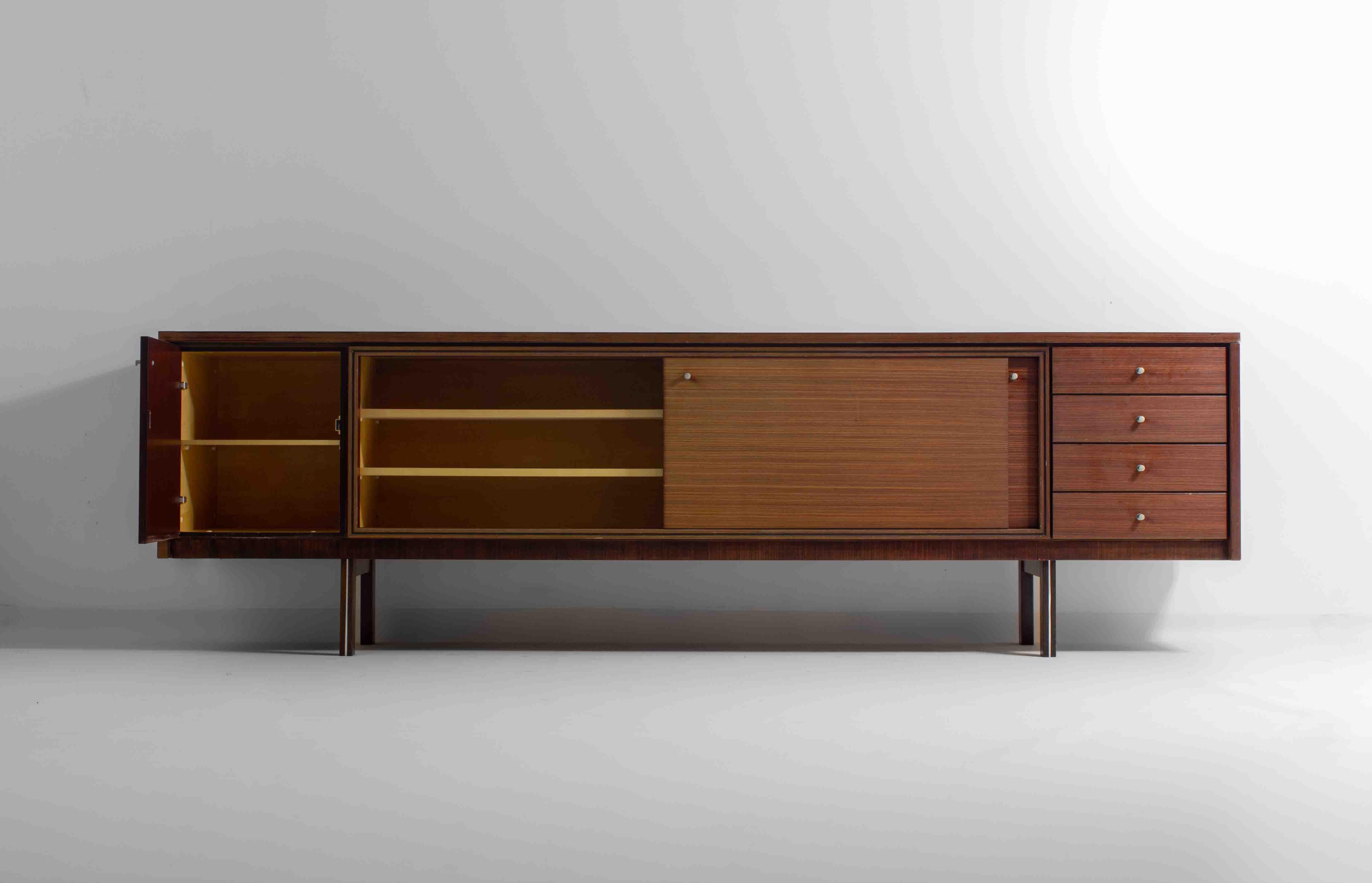 Architectural XL sideboard by Pieter de Bruyne for V-Form, Belgium 1960s For Sale 4
