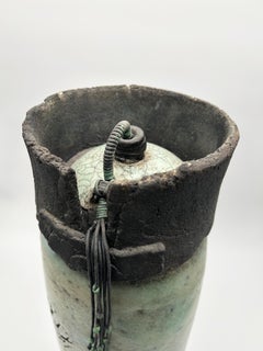 Vase au design architectural Par Christine Fabre