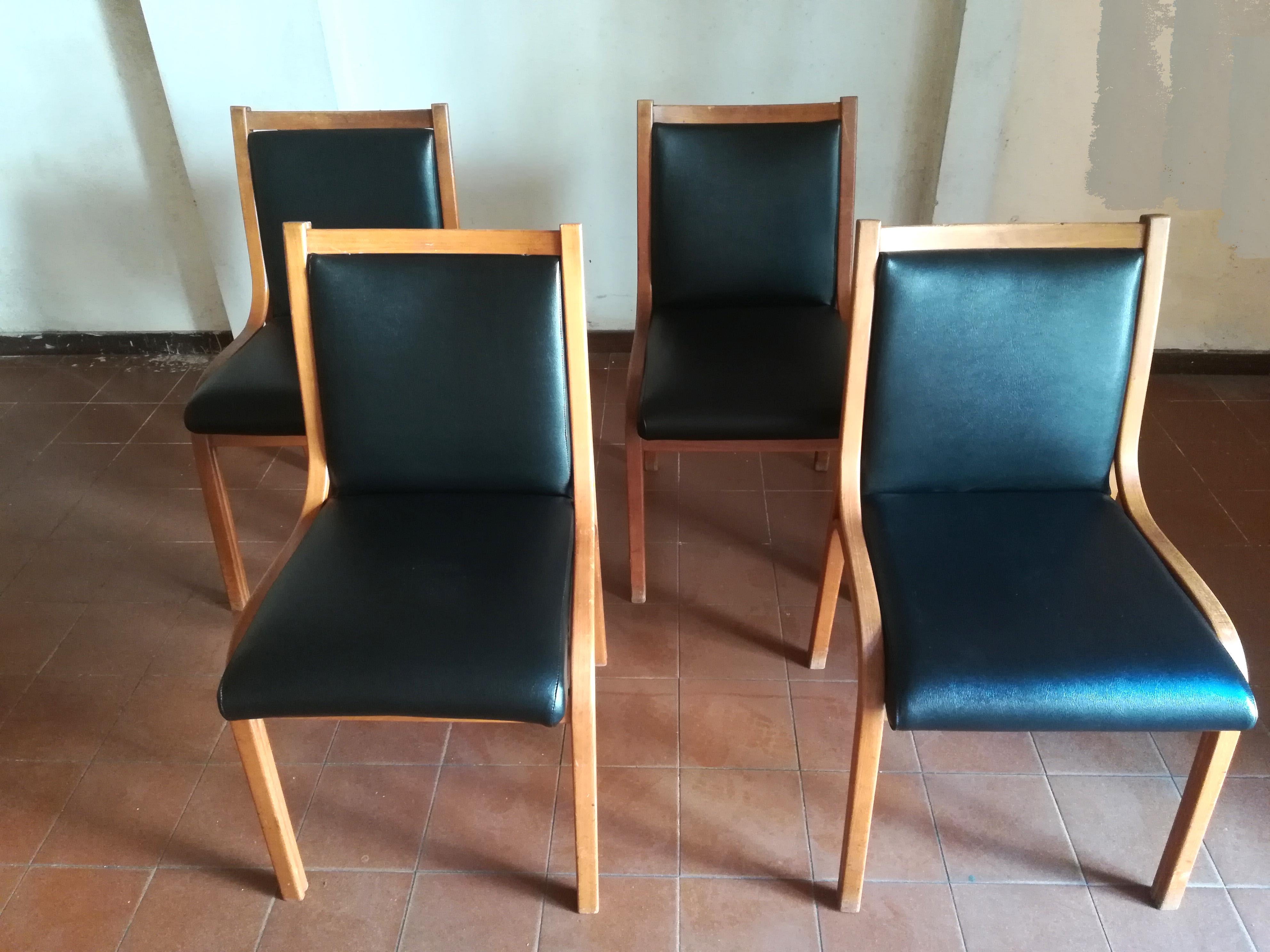 Architetti Associati Set of Four Bentwood Black 'Cavour' Dining Chairs, 1960s For Sale 1