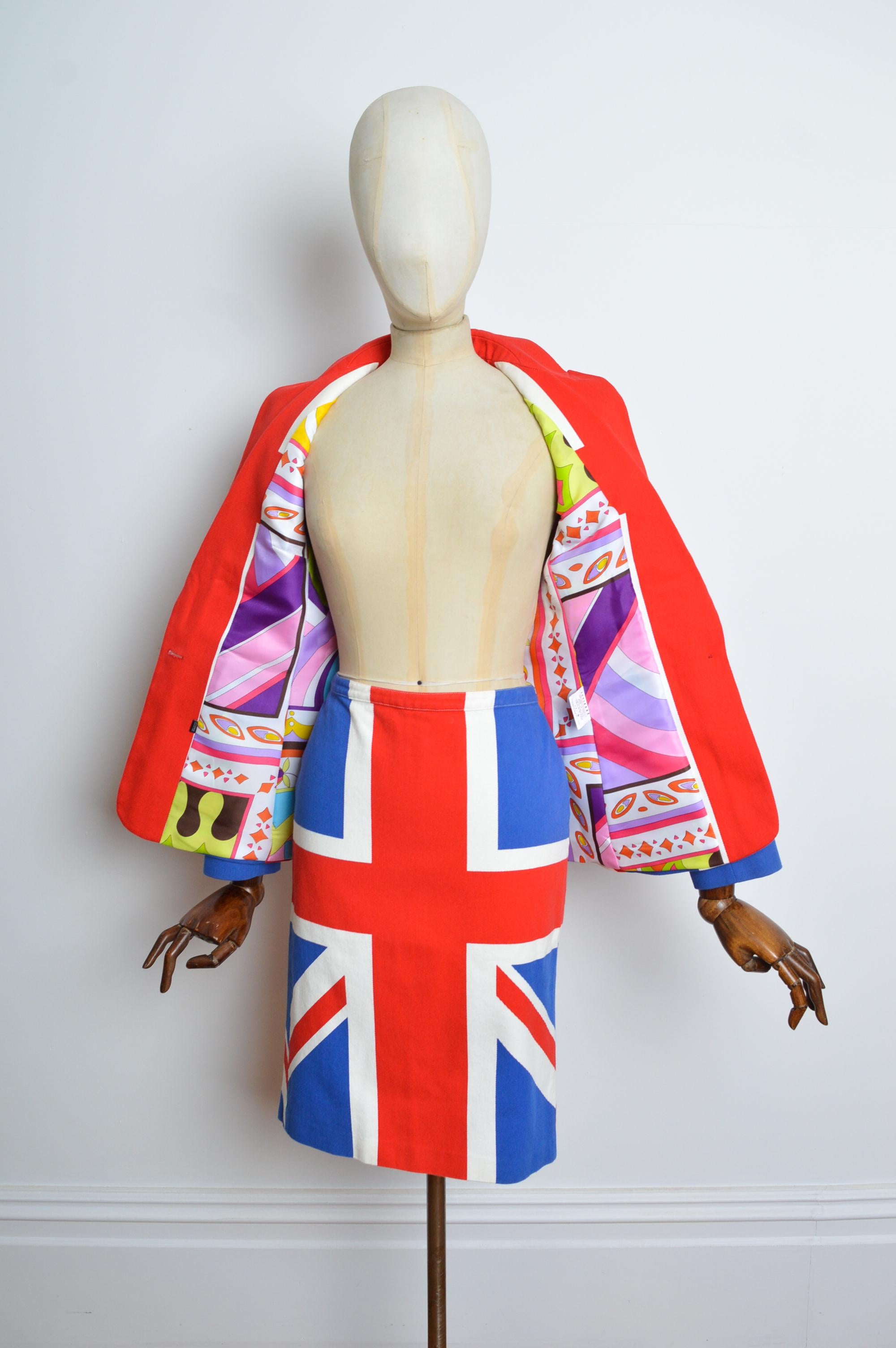 Archival DOLCE & GABBANA Union Jack Blazer Jacket and skirt suit set For Sale 5