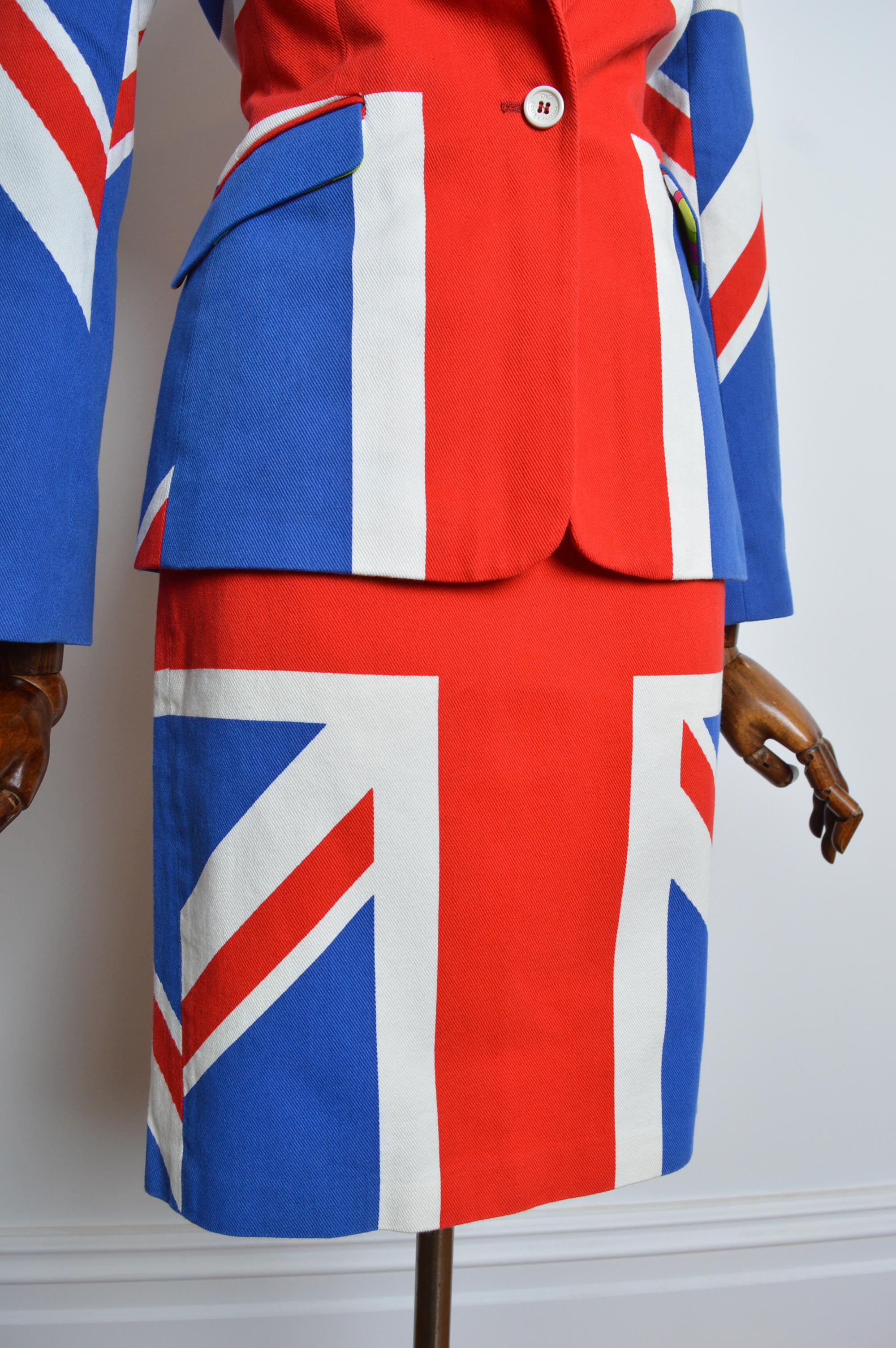 Women's Archival DOLCE & GABBANA Union Jack Blazer Jacket and skirt suit set For Sale