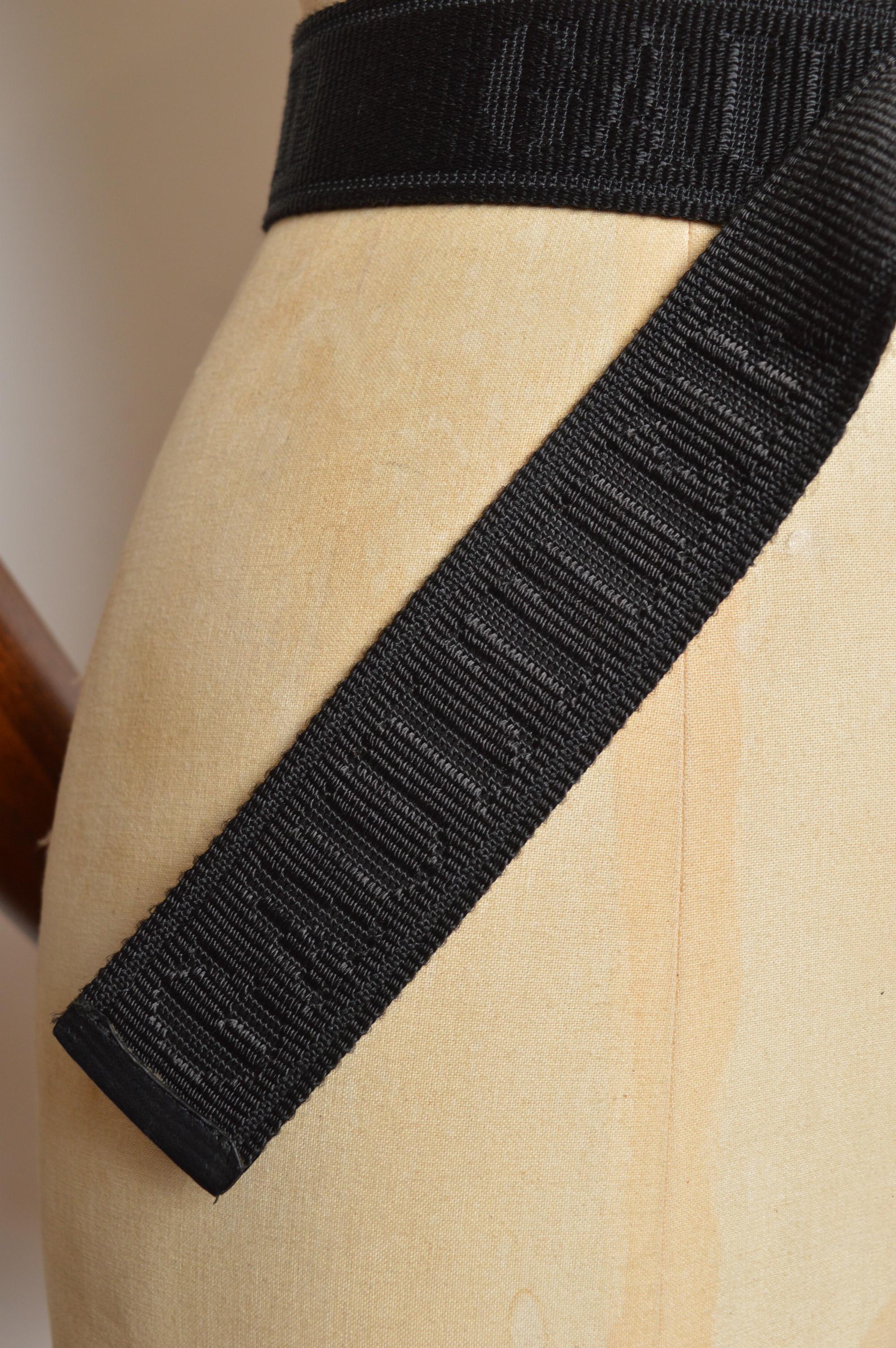 Cinturón Archival Jean Paul Gaultier Cromo y Jacquard de Lona en venta 3