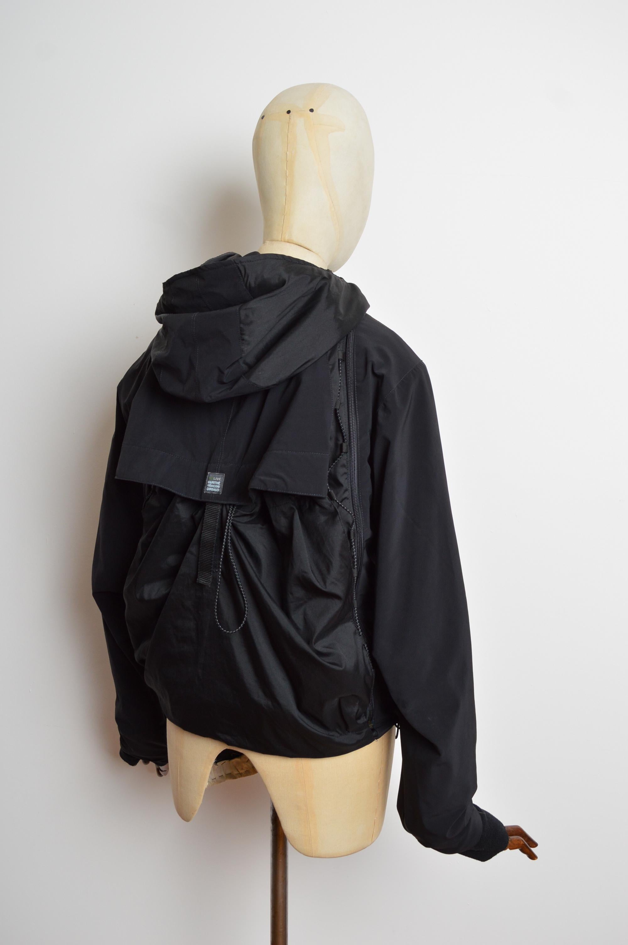 Archival Marithé François Girbaud Technical Backpack Cagoule Nylon Black Jacket en venta 10
