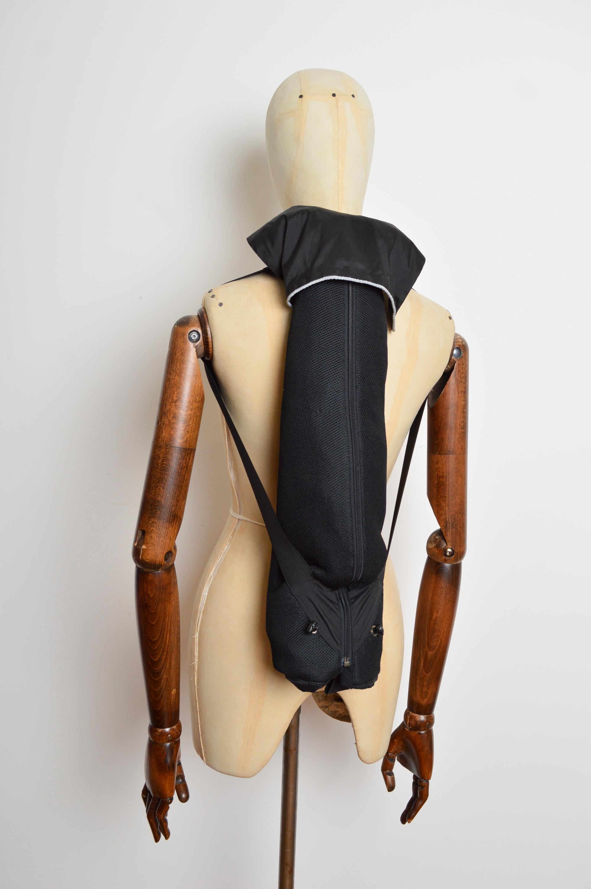 Archival Marithé François Girbaud Technical Backpack Cagoule Nylon Black Jacket en venta 15
