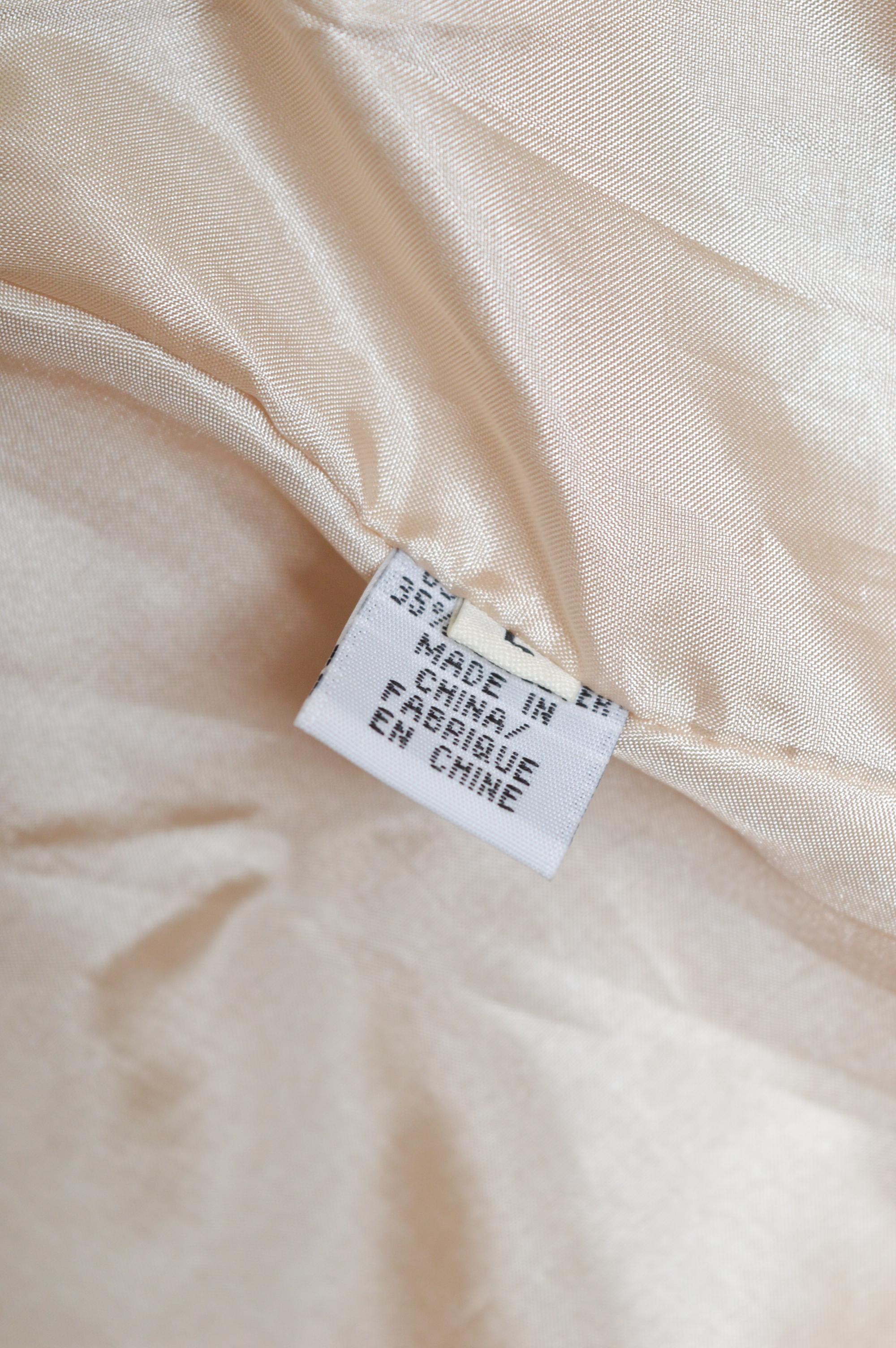 Fall 2009 MiuMiu Vintage Cream Space Age Mod Mini Dress - 1960's Style Shift For Sale 12