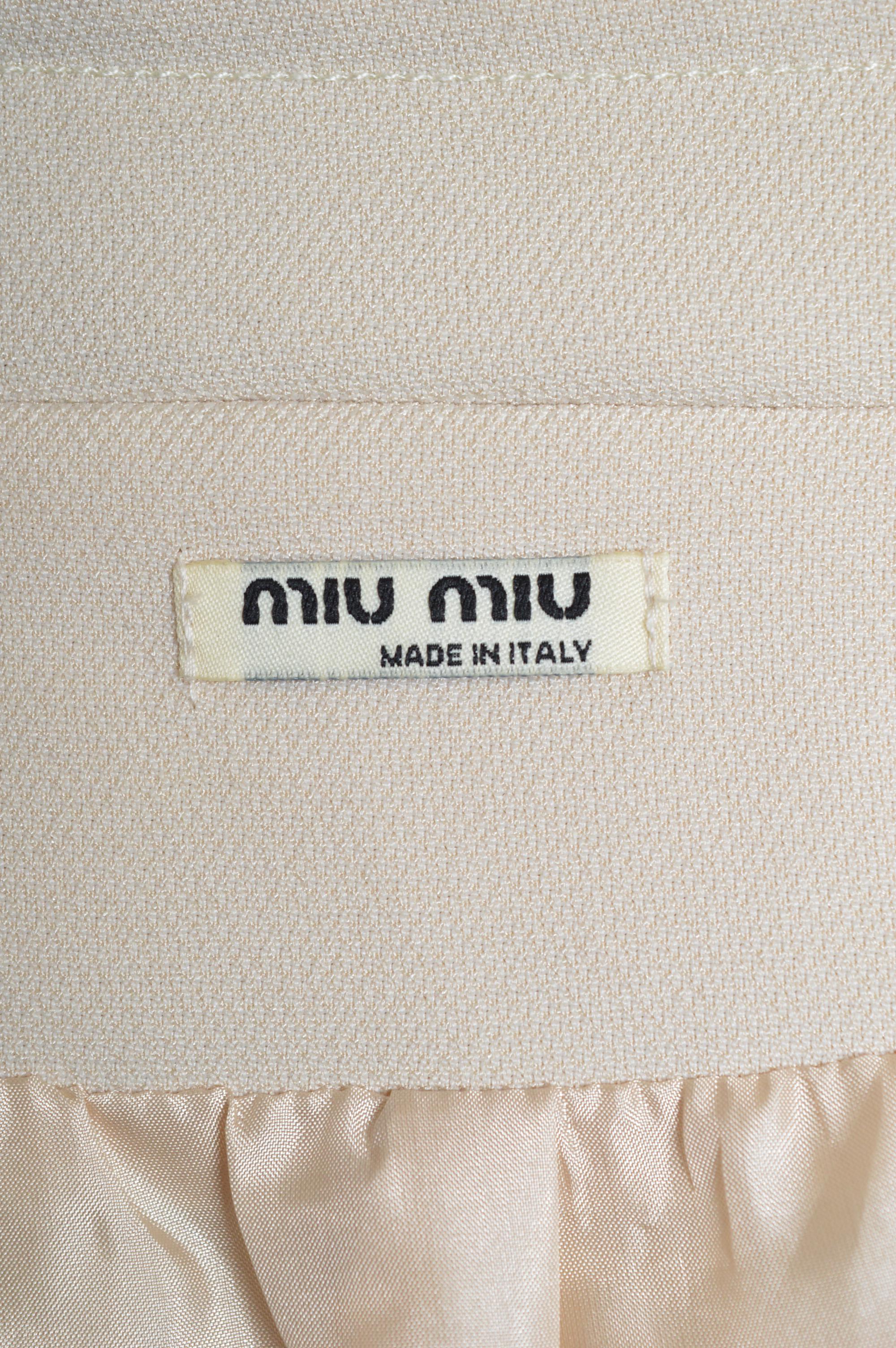 Fall 2009 MiuMiu Vintage Cream Space Age Mod Mini Dress - 1960's Style Shift For Sale 1