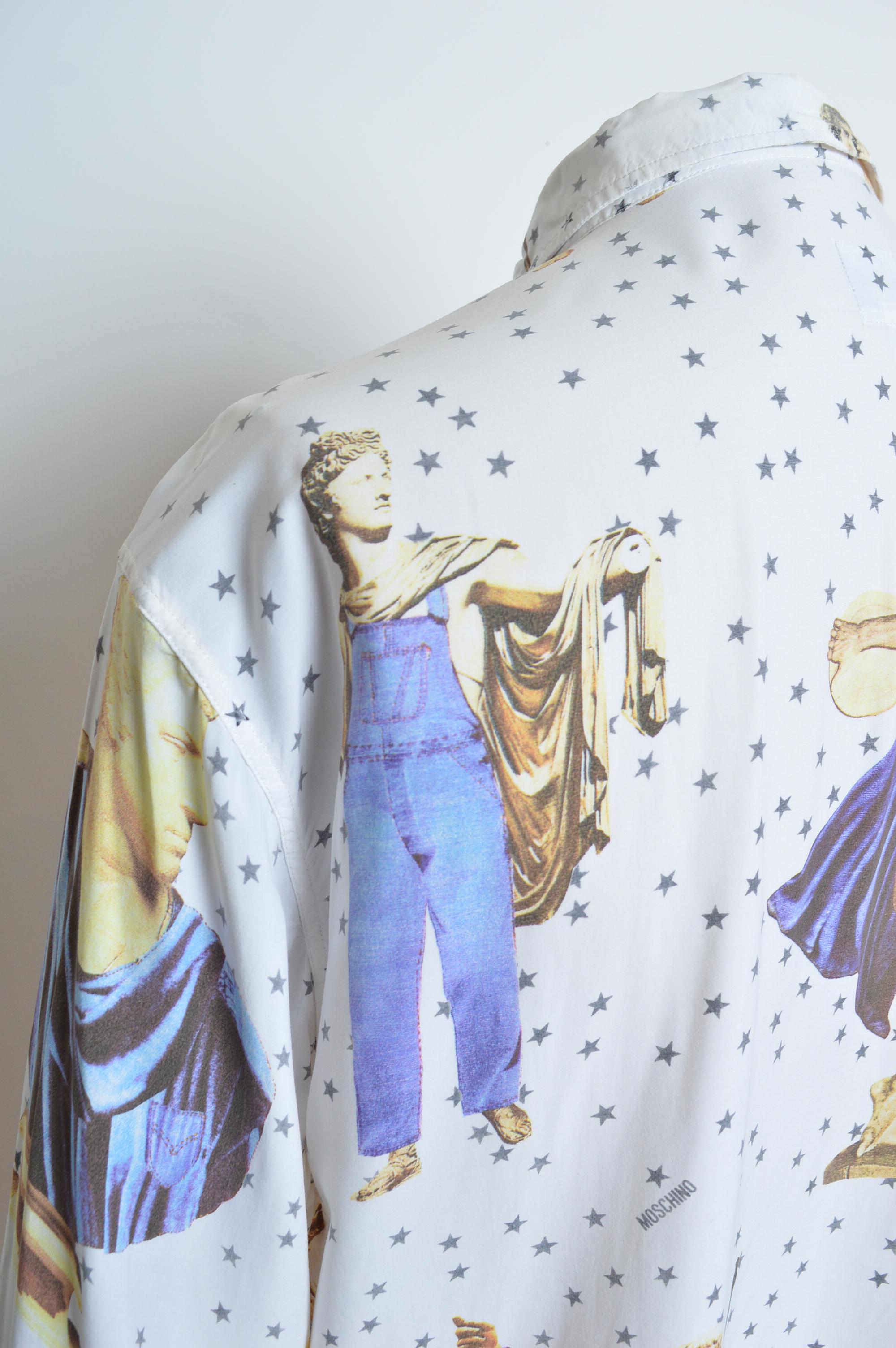 Archival MOSCHINO weißes Römisches Reich Skulptur Druck Rayon Shirt um 1990. im Angebot 7