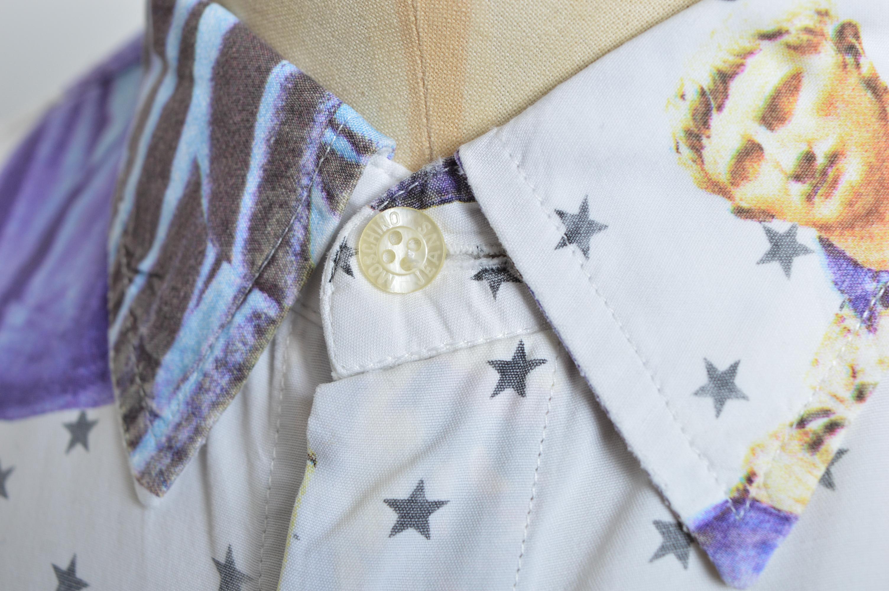 Archival MOSCHINO weißes Römisches Reich Skulptur Druck Rayon Shirt um 1990. im Zustand „Gut“ im Angebot in Sheffield, GB