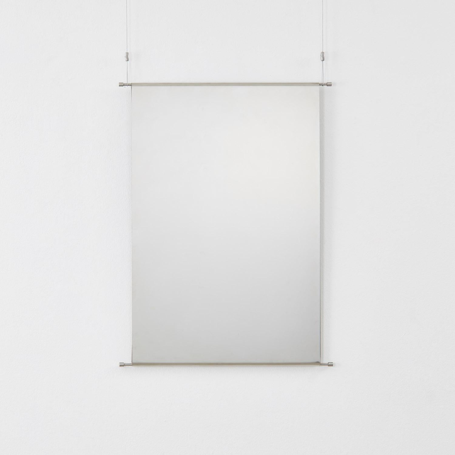 Britannique Archive for Space Miroir 001, Royaume-Uni, 2024 en vente