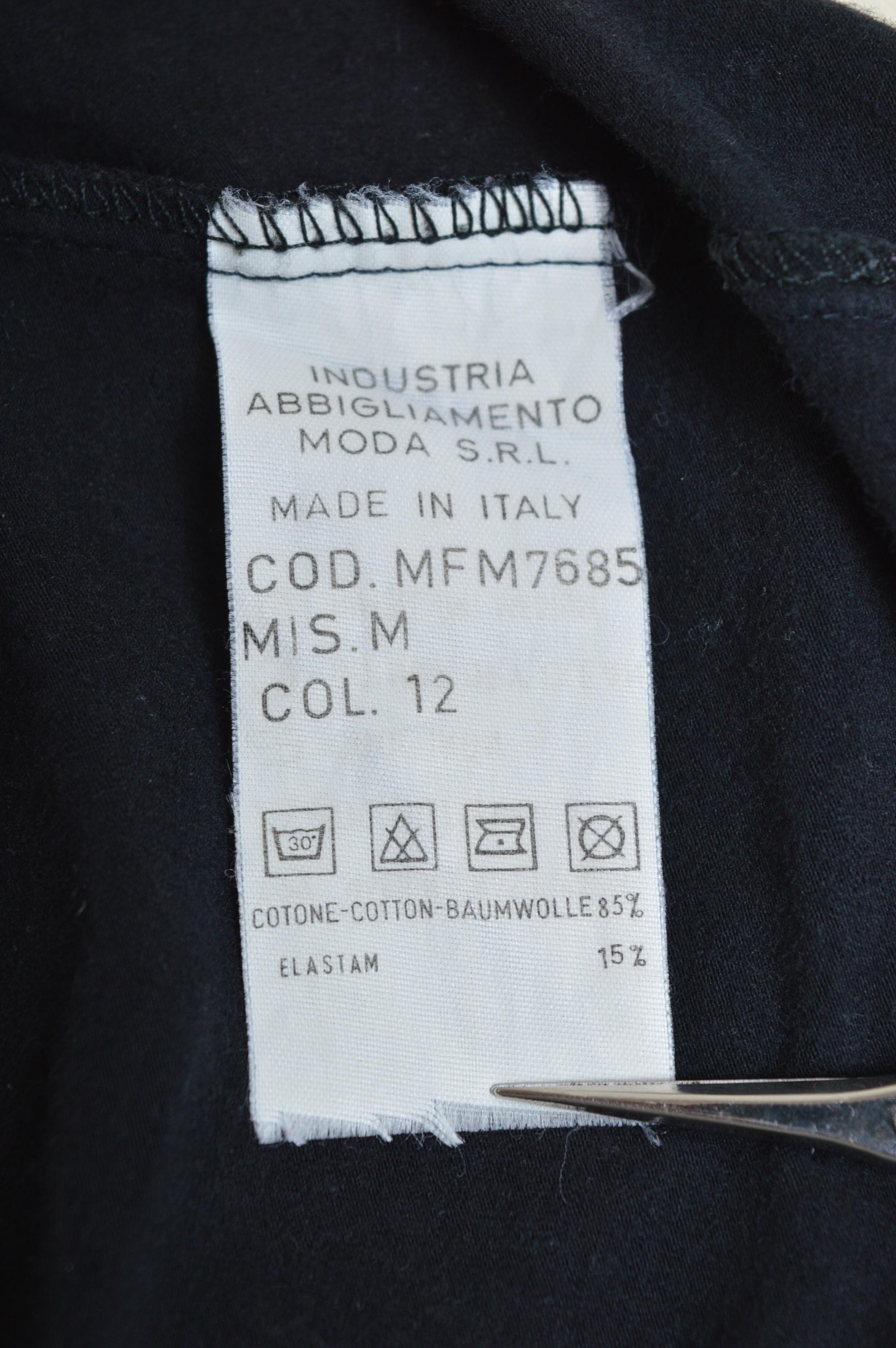Archivio MOSCHINO 1988 Forgive Me Not LGBTQ Aids History - Maglietta oversize nera in vendita 6