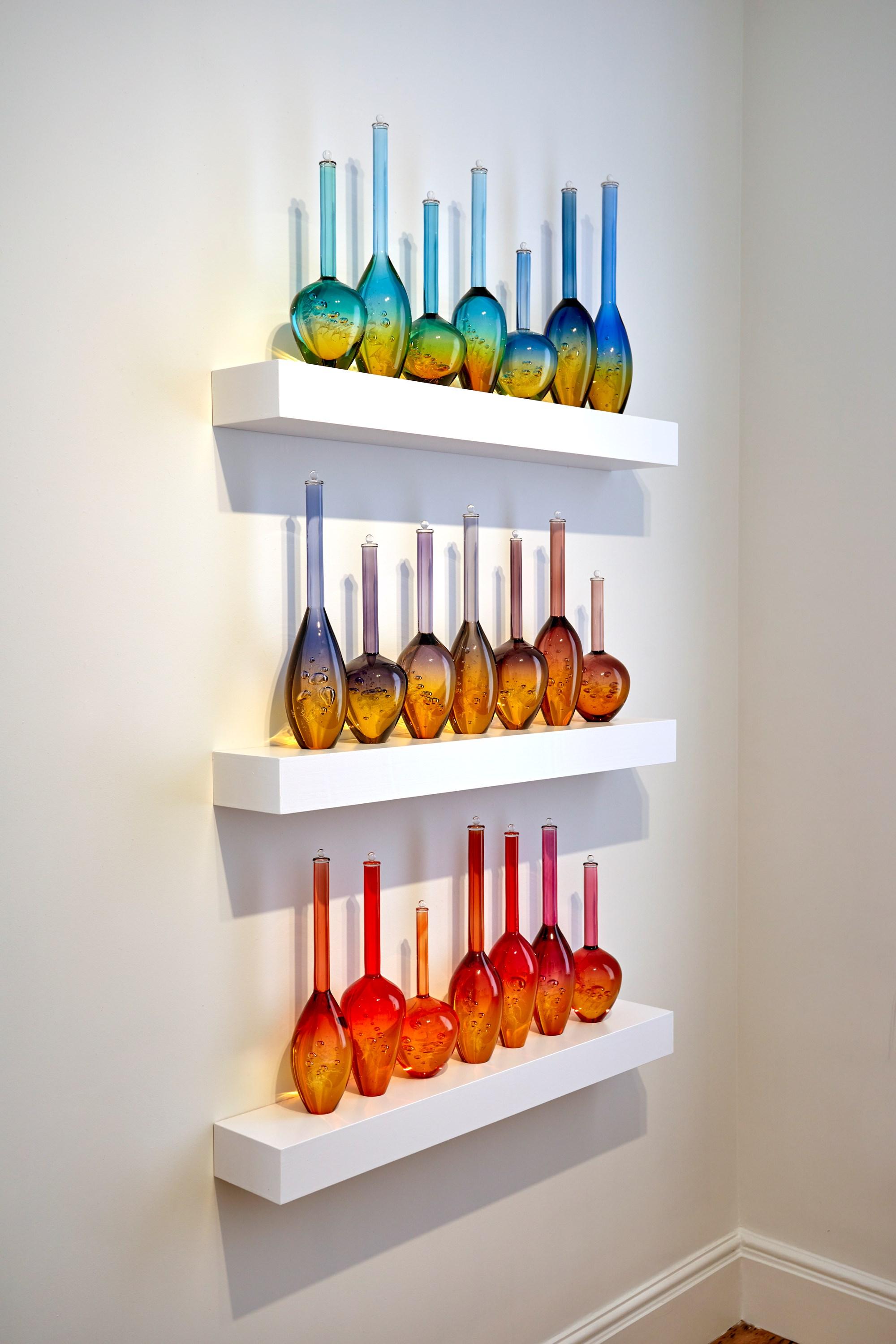 Fait main Archive of DNA : Allel 1 D7S820c, une œuvre d'art en verre jaune et rouge de Louis Thompson en vente
