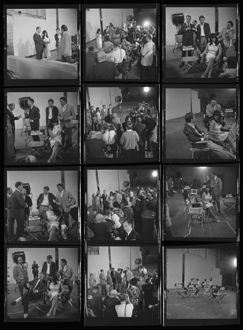 "Besetzung beim Fototermin" von Archive Photos

Ein Kontaktstreifen, der die Schauspielerin Elizabeth Taylor (1932-2011), den Regisseur Mike Nichols (1931-2014), den Produzenten Ernest Lehman (1915-2005) sowie die Schauspieler Richard Burton