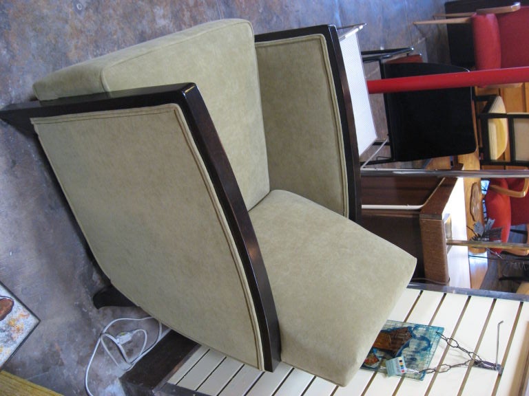 Elegant Art Deco Lounge Chair 3