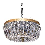 Flush pan chandelier
