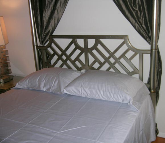 Mid-20th Century ELEGANT LEAFED  QUEEN  SIZE CANOPY BED