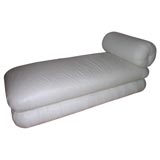 LUXURIOUS WHITE LEATHER CHAISE LOUNGE