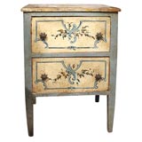 XIXe siècle Petite commode peinte