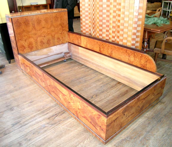 Fantastic Deco Custom Bed with Drawer Unit