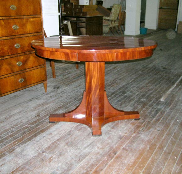 Russian Empire Center table