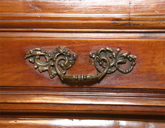 Fino al XVIII secolo XVIII sec. Commode in noce in vendita