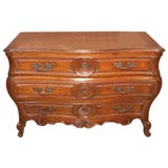 18th c. Walnut Commode 7