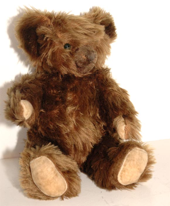1930S MOHAIR KNICKERBOCKER BEAR WITH ORIGINAL GLASS EYES AND JOINTED HEAD,ARMS AND LEGS -WITH ALL ORIGINAL MATERIALS AND GREAT AS FOUND CONDITION