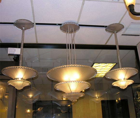 French Art Deco Chandelier by R. Lalique For Sale 1