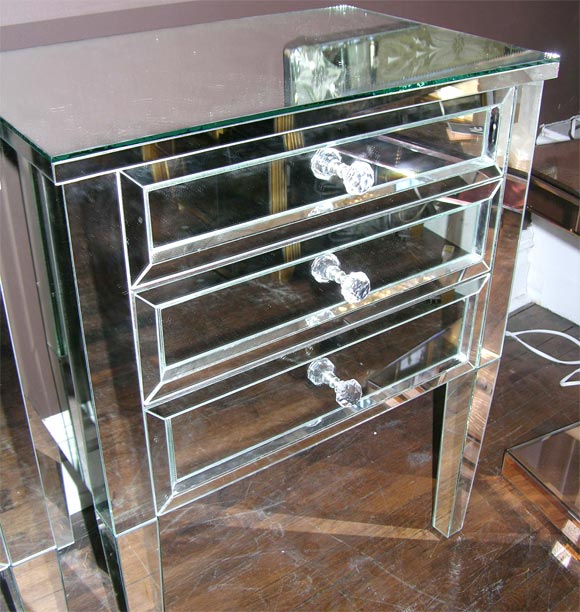 American Pair of Neoclassical Modern 3-Drawer Beveled Mirrored Nightstands For Sale