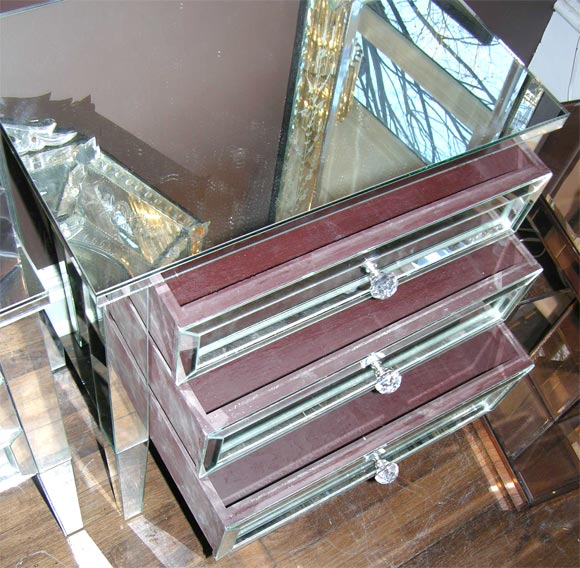 Pair of Neoclassical Modern 3-Drawer Beveled Mirrored Nightstands For Sale 1
