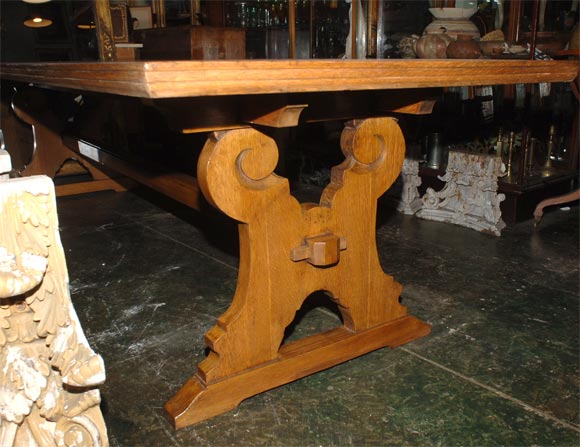 English Arts and Crafts Period Tressel Style Refectory Table In Excellent Condition In San Francisco, CA
