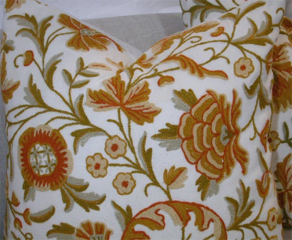 Vintage Crewel Pillows. In Excellent Condition In Los Angeles, CA