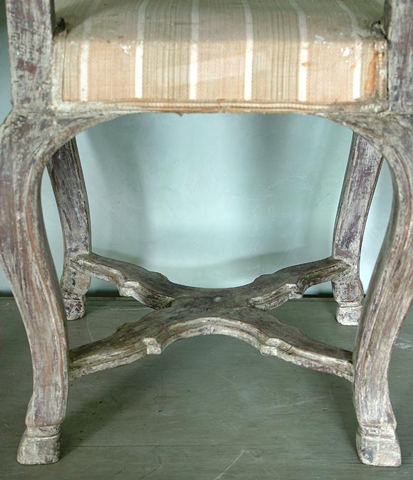 Set of 2 Swedish Rokoko Chairs In Distressed Condition For Sale In New Orleans, LA