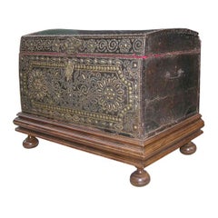 17th c. English Russia-Leather Traveller's Trunk
