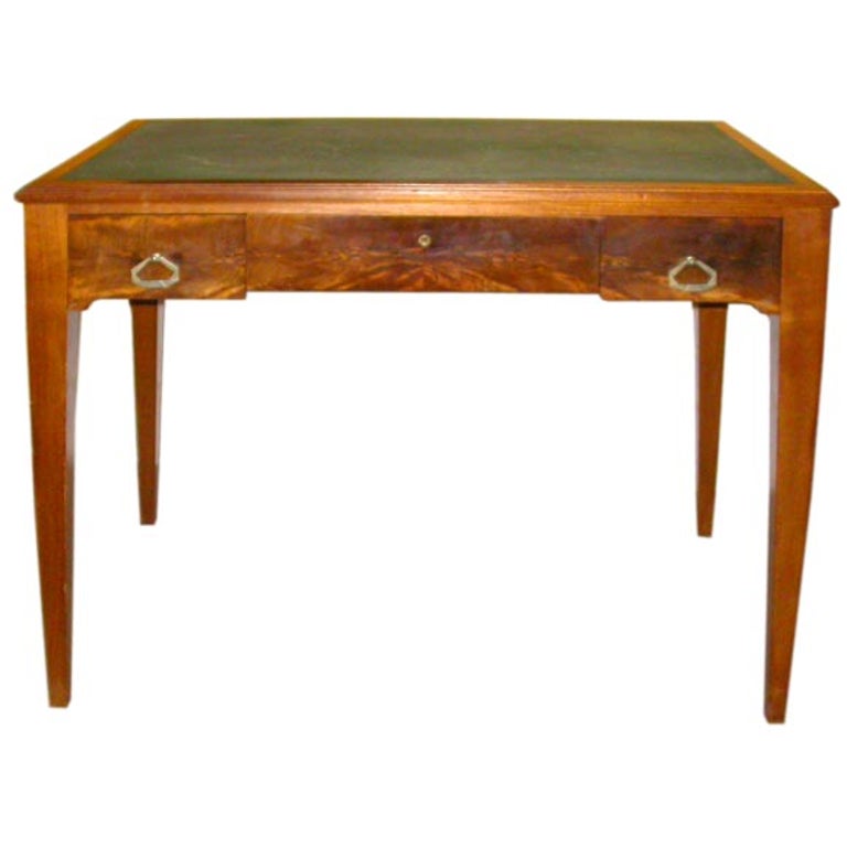 Mahogany Desk For Sale at 1stDibs
