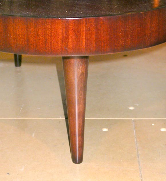 Gilbert Rhode Coffee table . In Good Condition In North Miami, FL