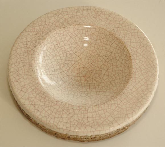 Nice crackle cream color glaze ceramic bowl. contact dealer for measures