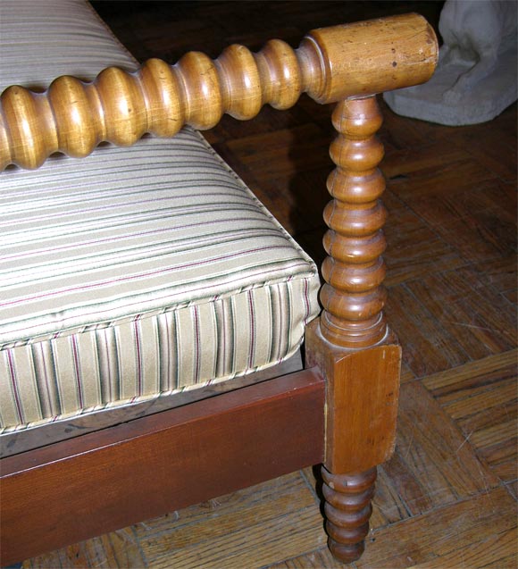 19th Century American Hired-Hands Bed For Sale 3