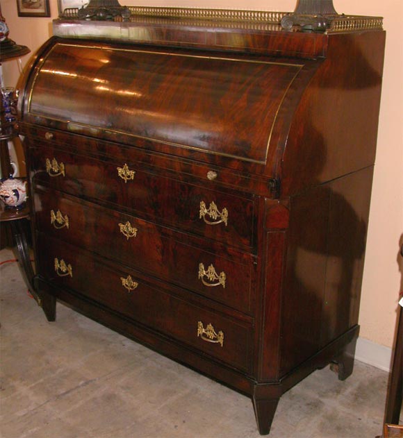 cylinder desk
