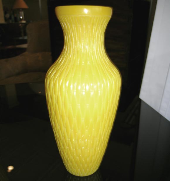 Chinese Pair of Imperial yellow Peking glass vases