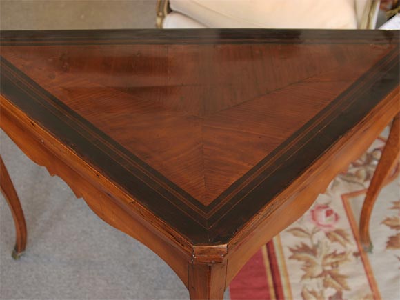 French flip top games table