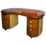 Kidney-shaped desk in Mahogany designed by Gilbert Rohde