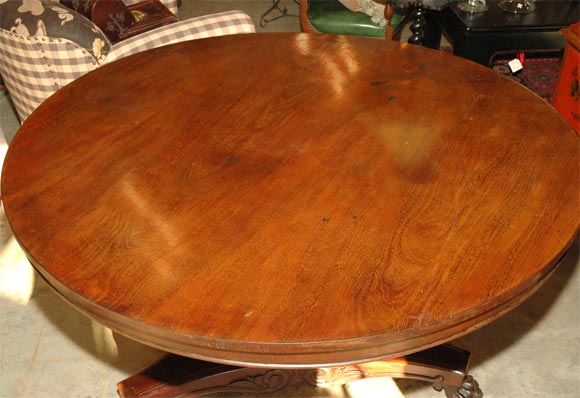 Pedestal drum top table For Sale 3