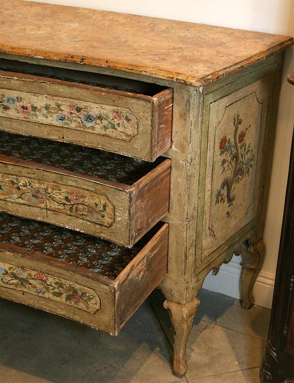 Exceptional Painted and Decorated Venetian Commode