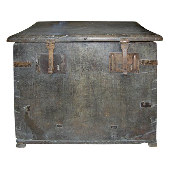 Flemish trunk