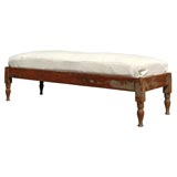 19THC ORIGINAL PAINTED EARLY NEW  ENGLAND DAY BED WITH LINEN