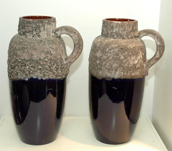 LARGE NAVY GLAZED WITH CHARCOAL VOLCANIC LAVA DESIGN POTTERY