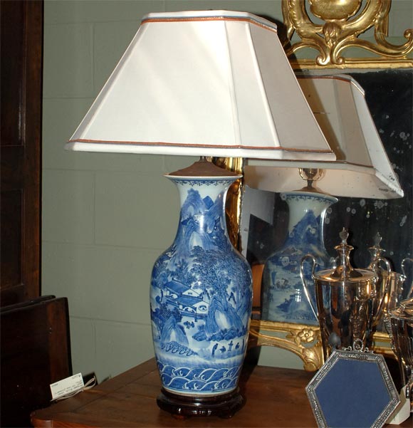 A 19th Century Qing Dynasty Blue & White Porcelain Vase Lamp