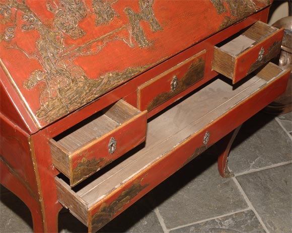 French Louis XV lacquer bureau en pente For Sale
